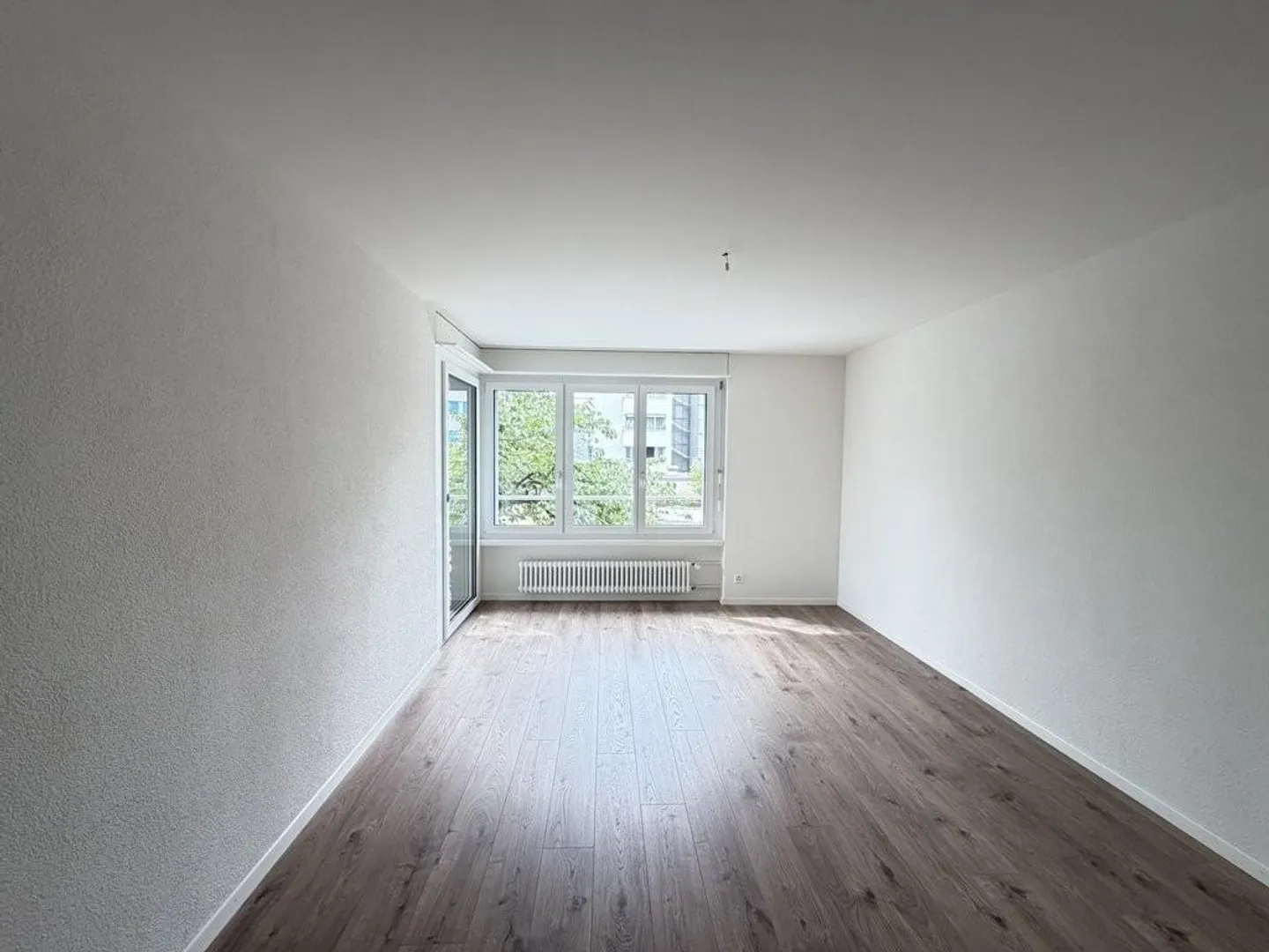Attractive apartment near Lenzburg train station - Photo 2 of 9
