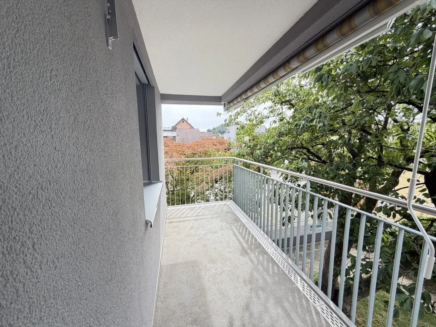 Attractive apartment near Lenzburg train station - Photo 8 of 9