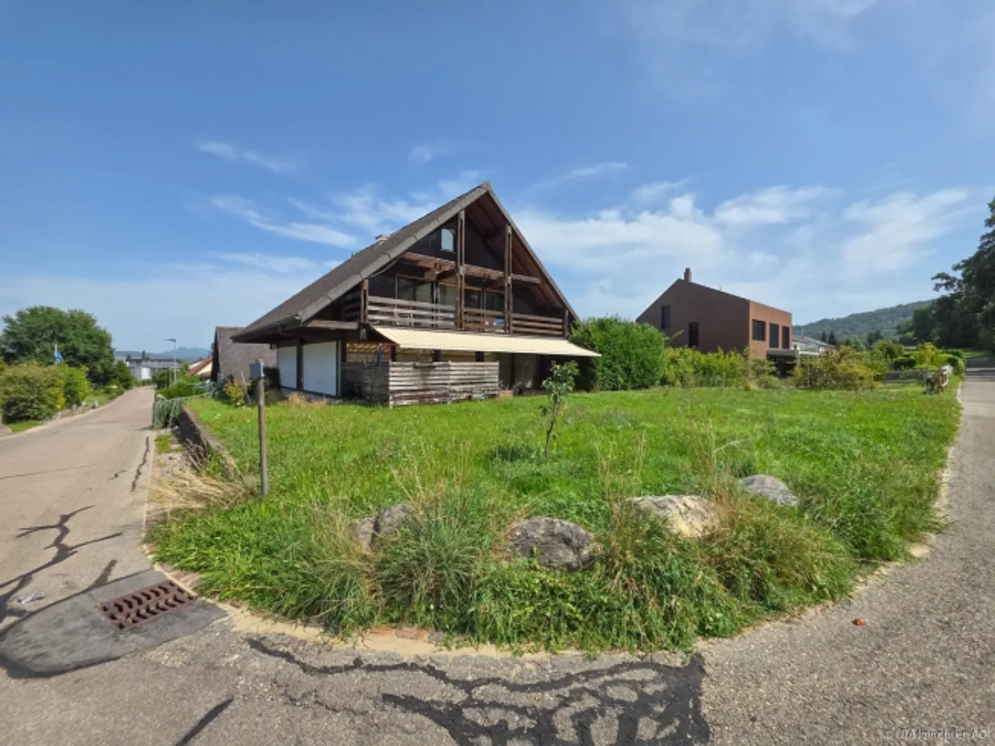 Ampia casa unifamiliare - Vista panoramica, vicino al bosco e paradiso del giardino - Foto 2 di 13