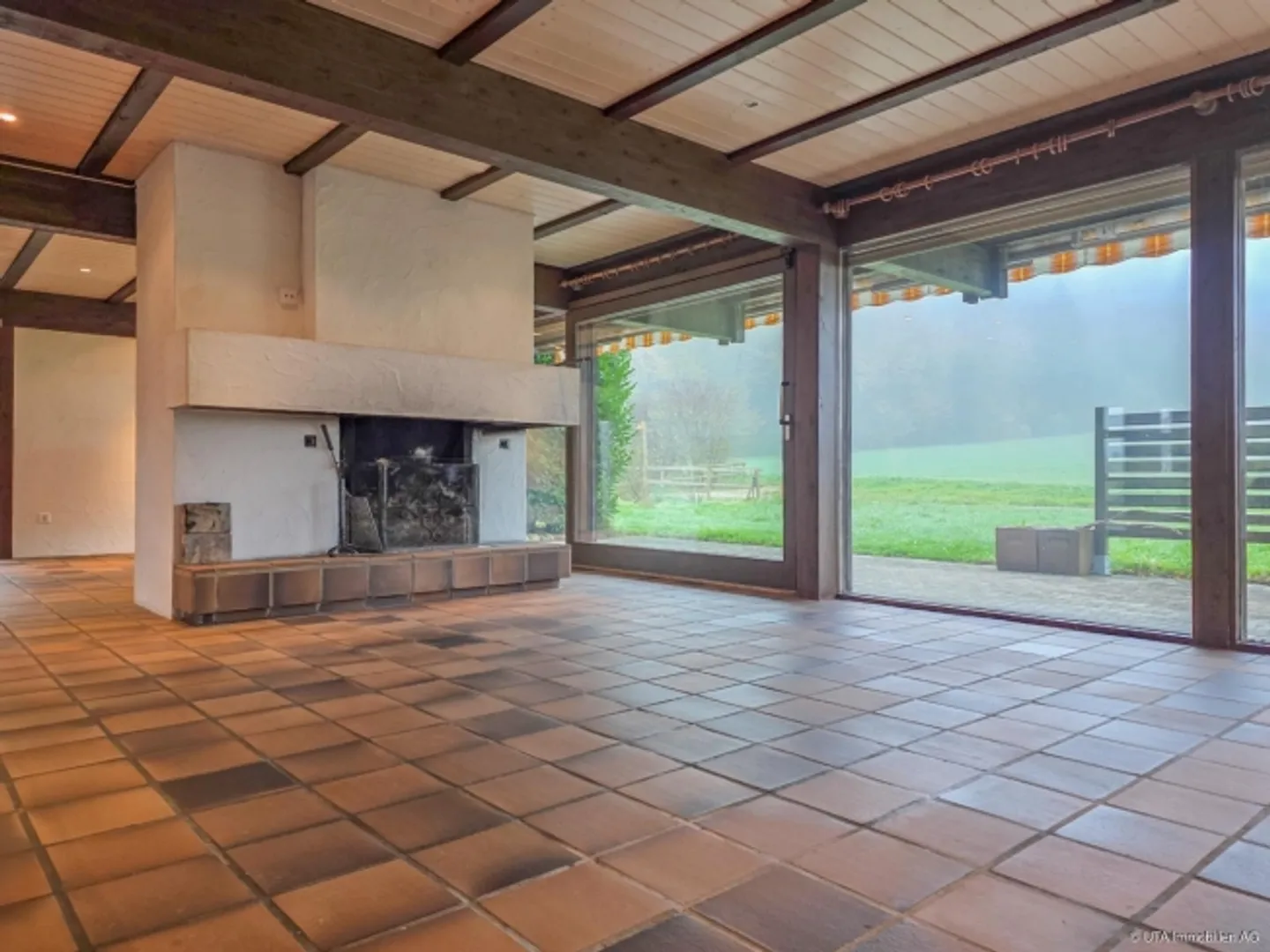 Ampia casa unifamiliare - Vista panoramica, vicino al bosco e paradiso del giardino - Foto 5 di 13