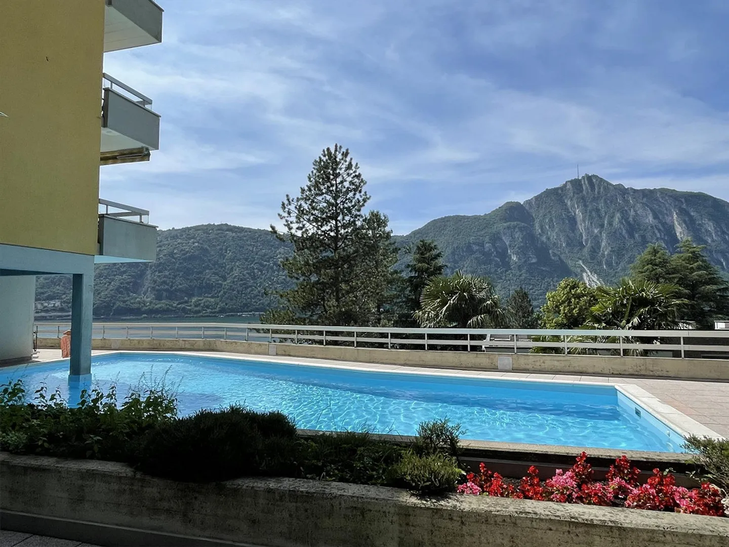 Bellissimo appartamento di 2,5 stanze con arredi ristrutturati e vista lago mozzafiato - Foto 11 di 11