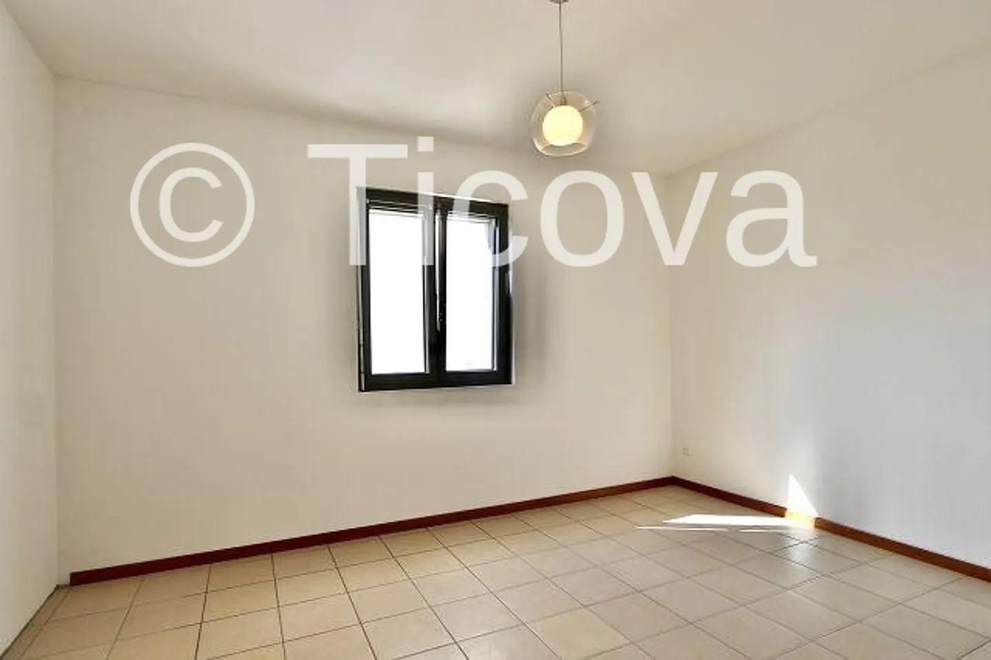 Villa panoramica con giardino - Foto 14 di 16