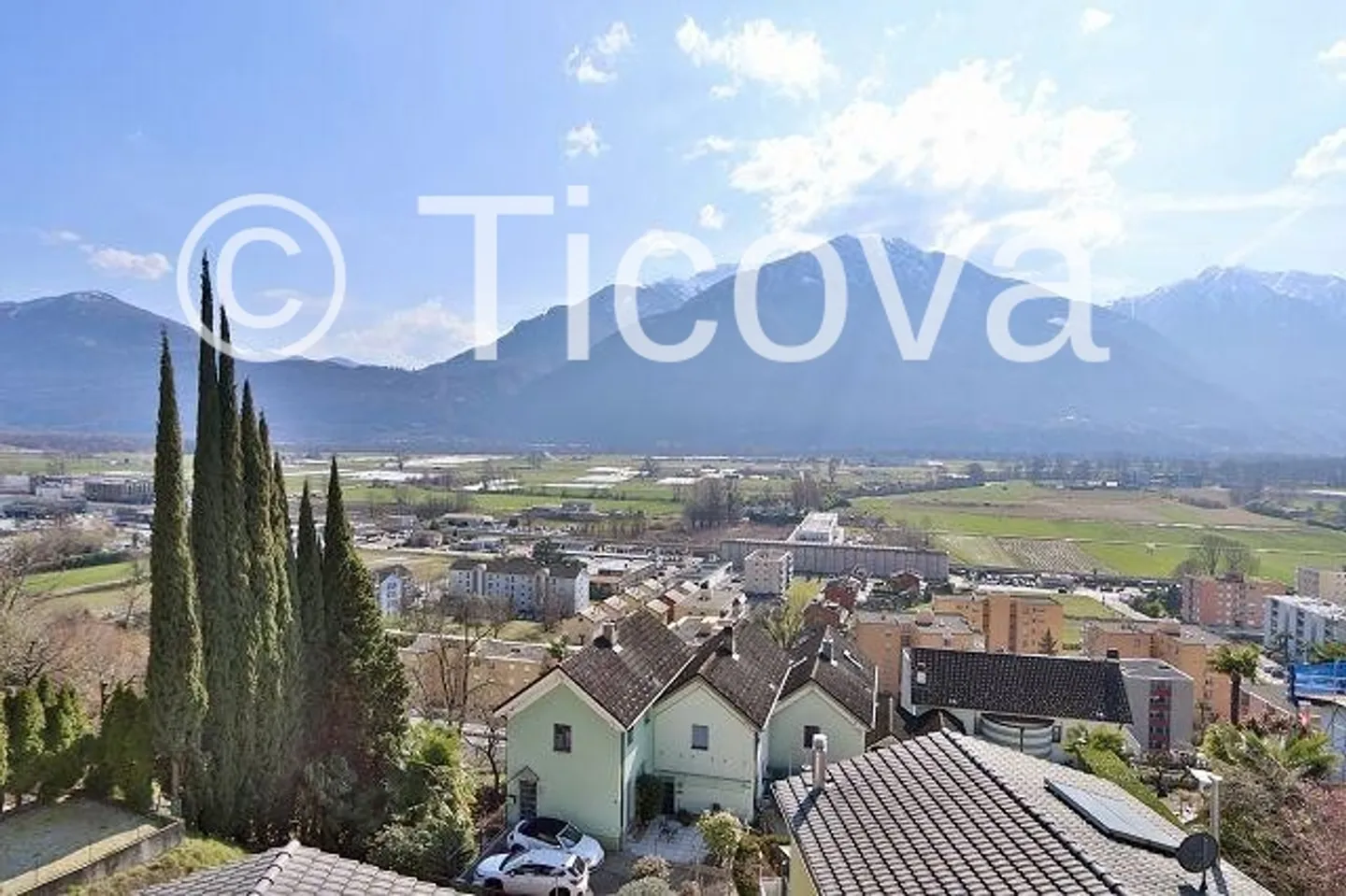 Villa panoramica con giardino - Foto 8 di 16