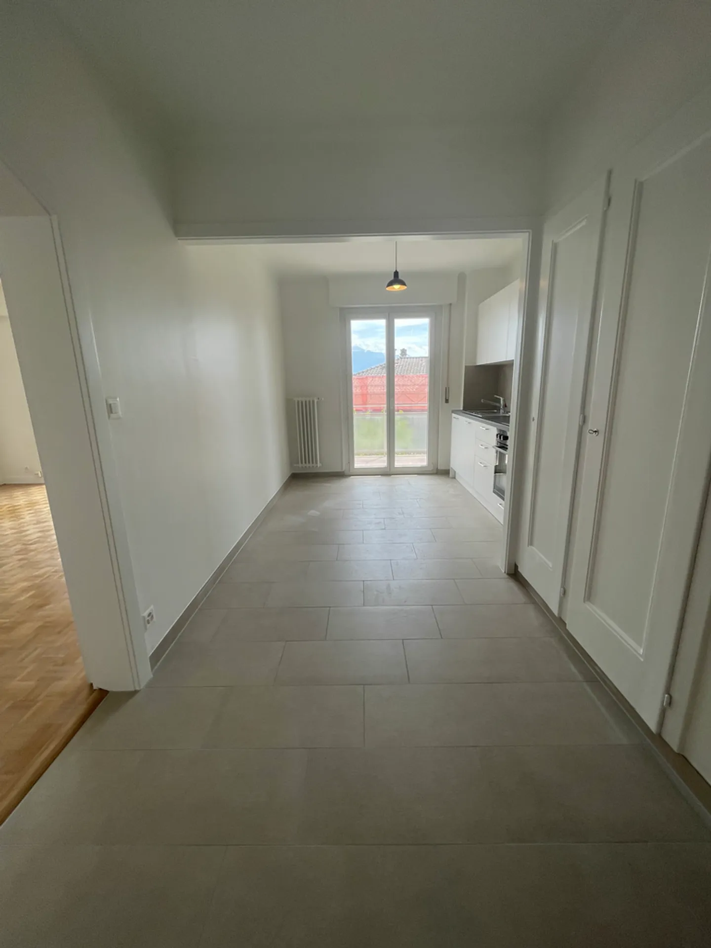 Appartamento Incantevole con Vista Lago - Foto 4 di 7