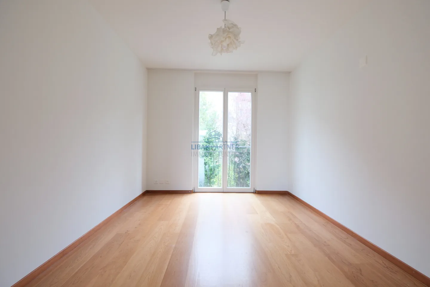 Penthouse Maisonette with Unobstructed Views over Binningen & Basel - Photo 13 of 14