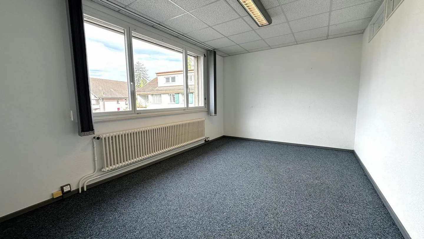 Helle Bürofläche nahe Thun - Foto 4 von 4