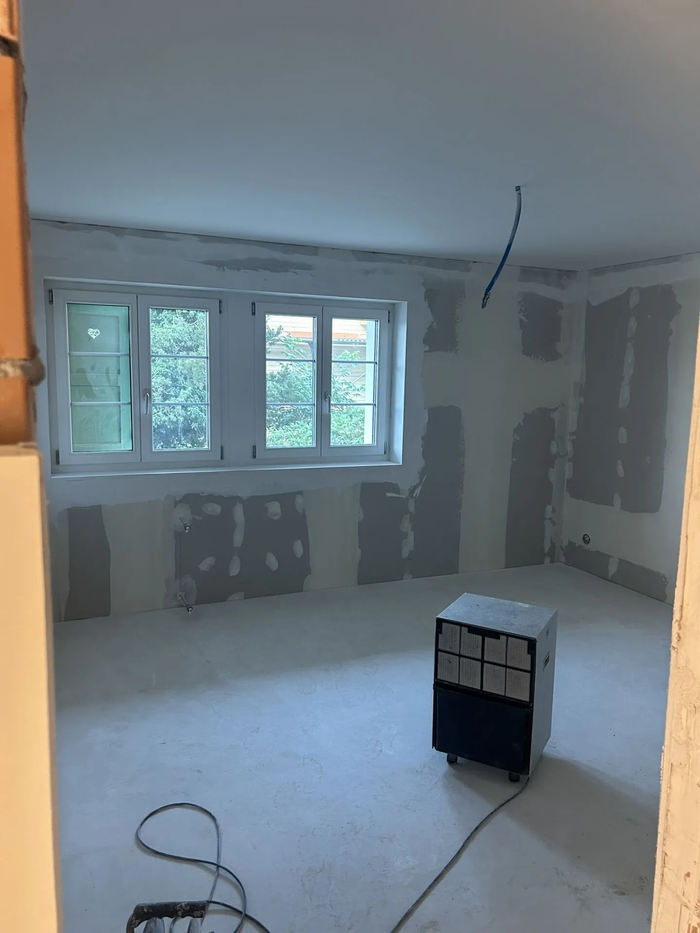 Première occupation après rénovation - Appartement de 4,5 pièces au sous-sol - Photo 6 sur 15