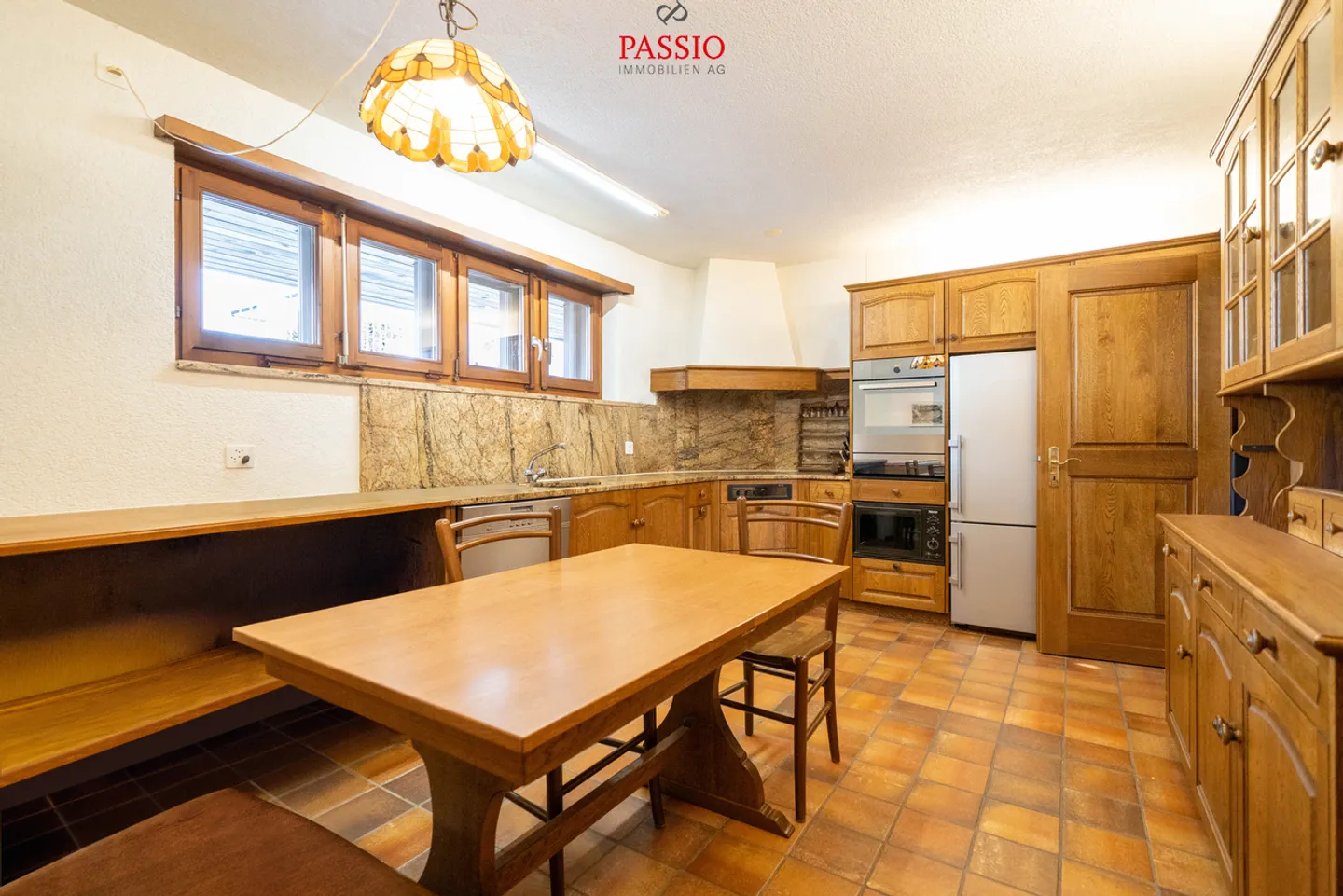 Ampia casa unifamiliare di 5,5 stanze con piscina e vista sulle montagne - Foto 12 di 39