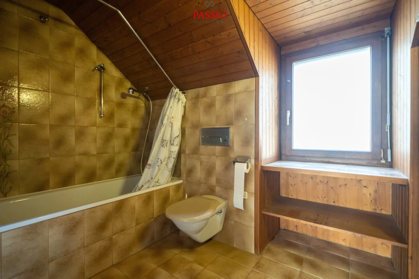 Ampia casa unifamiliare di 5,5 stanze con piscina e vista sulle montagne - Foto 21 di 39