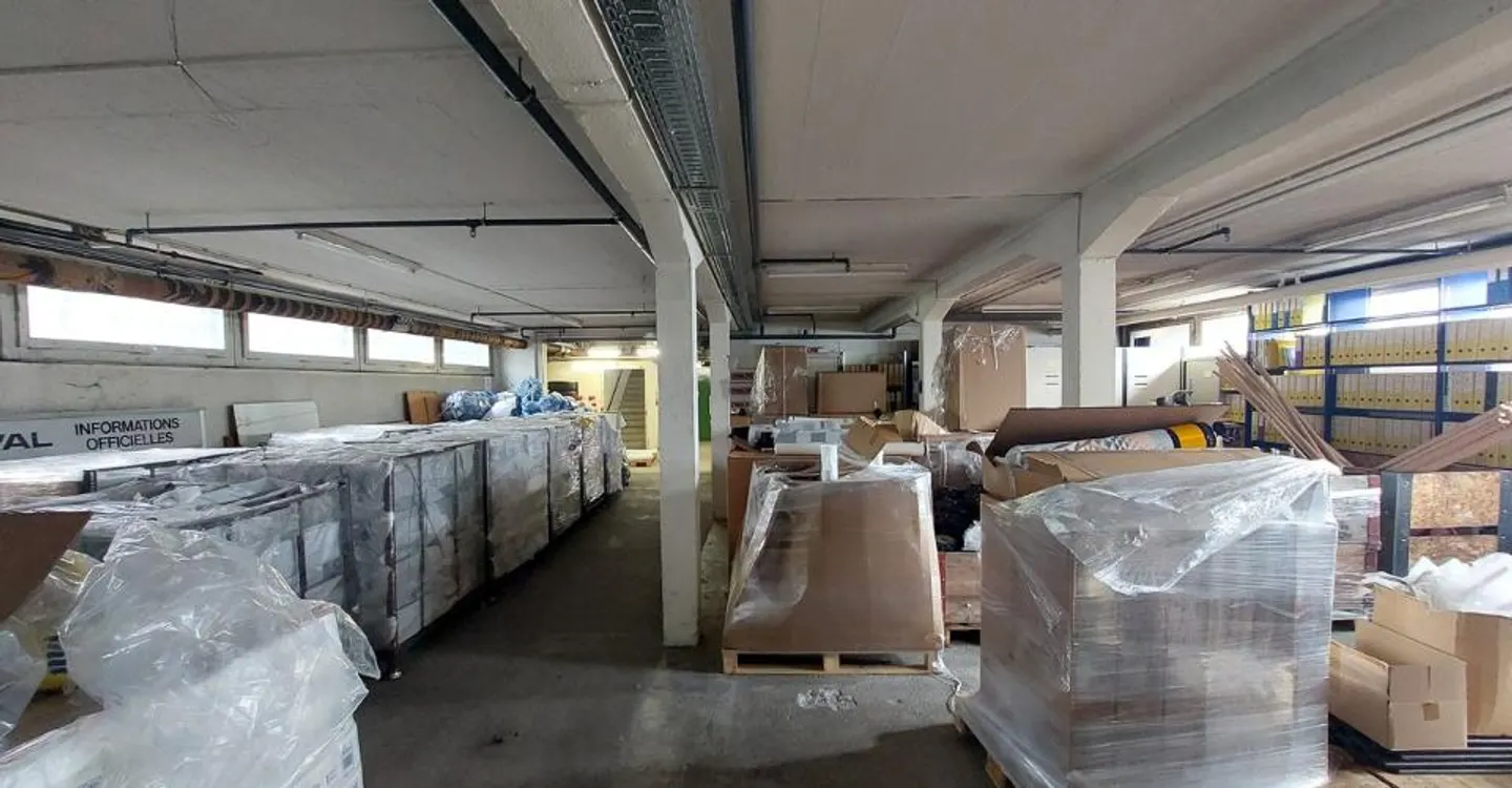 Espace Commercial Spacieux - Photo 3 sur 3