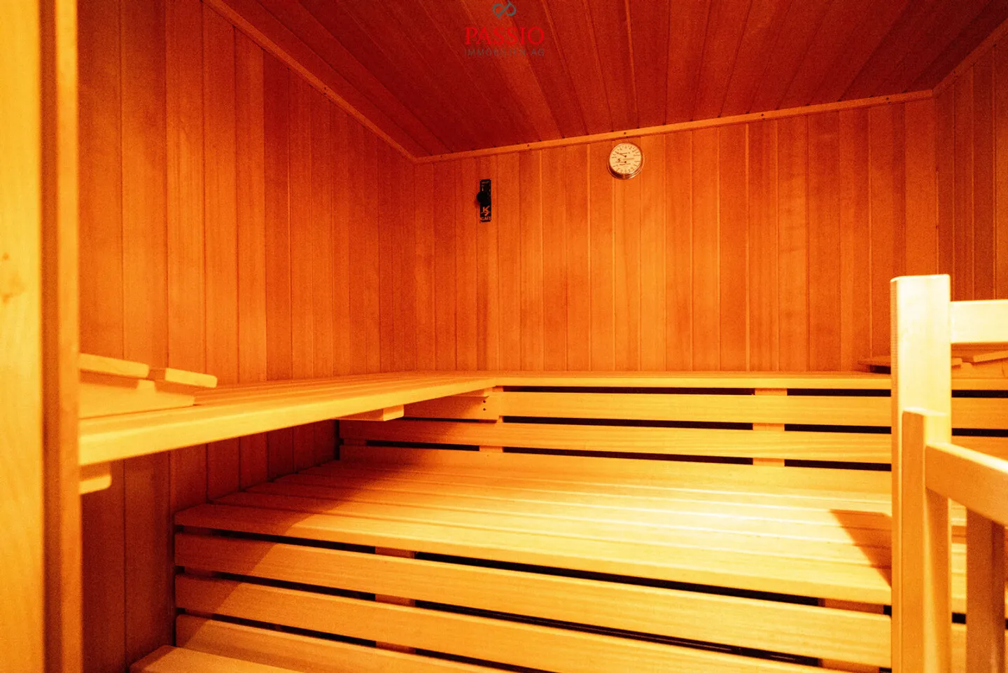 Ampia casa unifamiliare di 5,5 stanze con piscina e vista sulle montagne - Foto 26 di 39