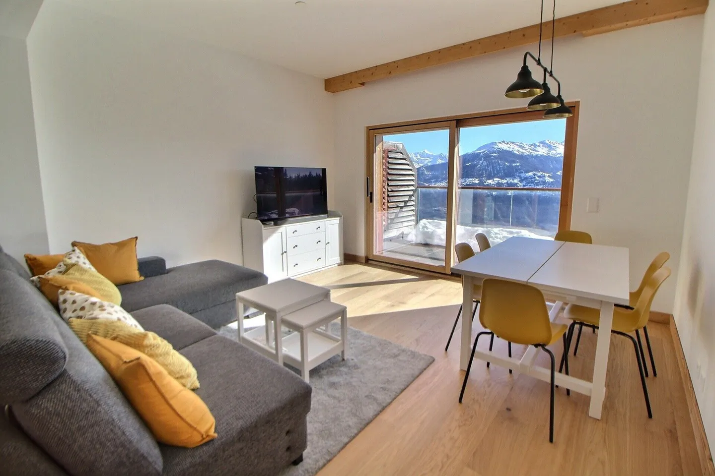 Luxury Apartment in Crans-Montana - Photo 1 of 9
