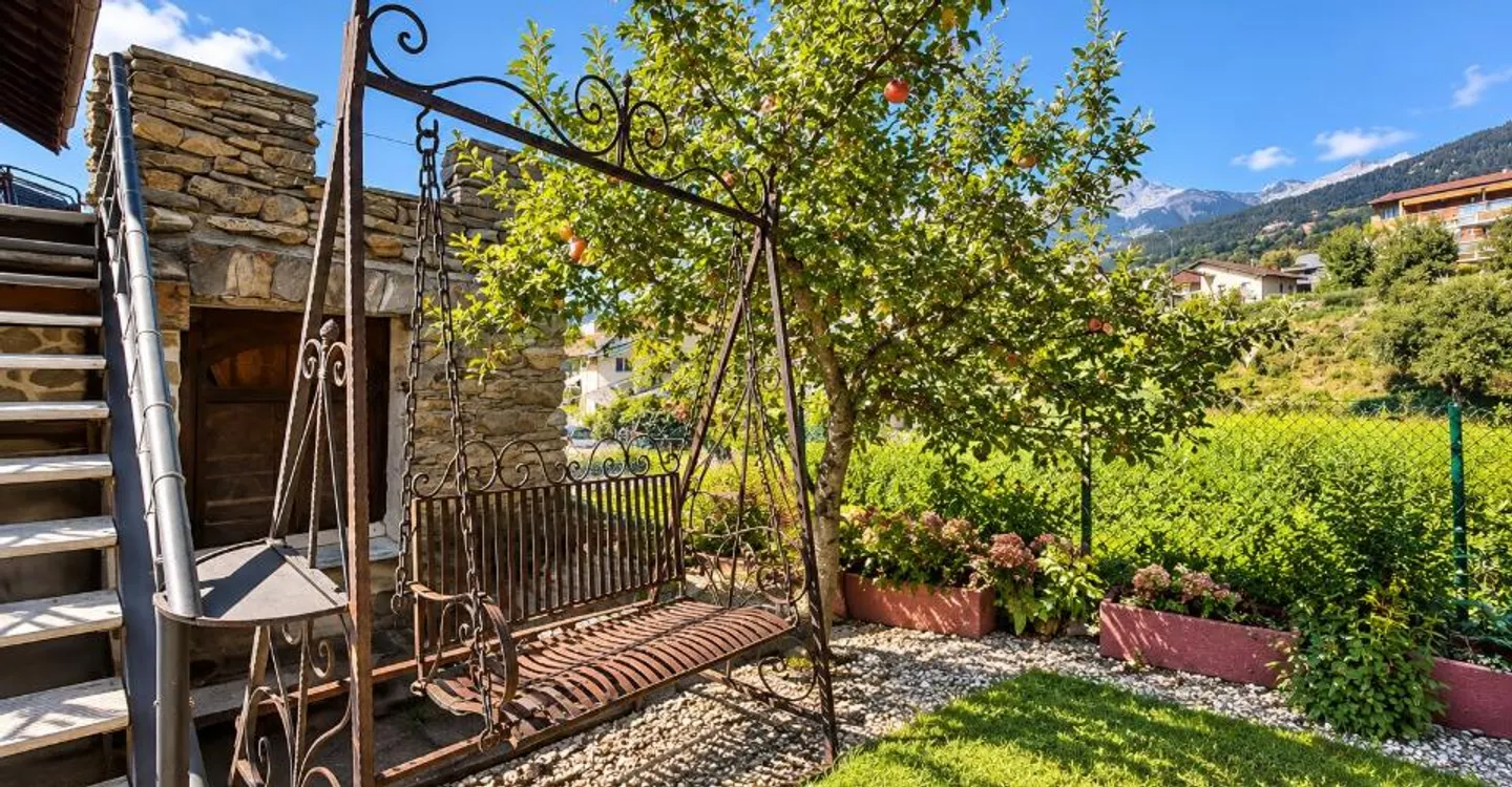 Atypical Character House in Savièse: Volumes, Authenticity, and Potential - Photo 13 of 13
