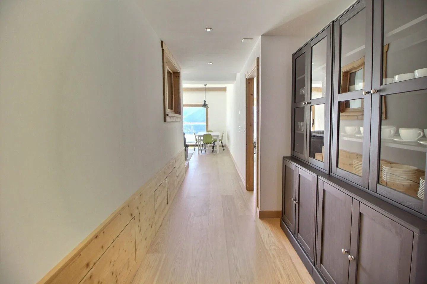 Luxury Apartment in Crans-Montana - Photo 6 of 9
