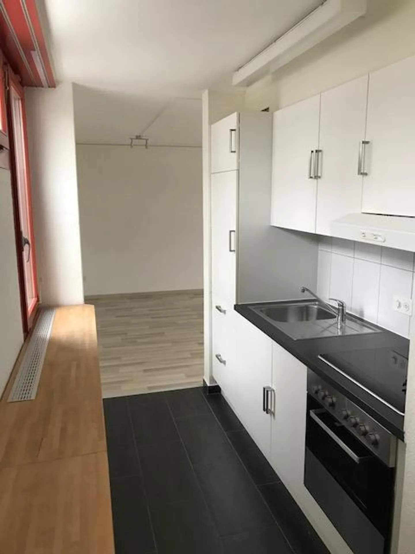 Zentrale 3-Zimmerwohnung am Bahnhof Wil - Foto 1 von 6