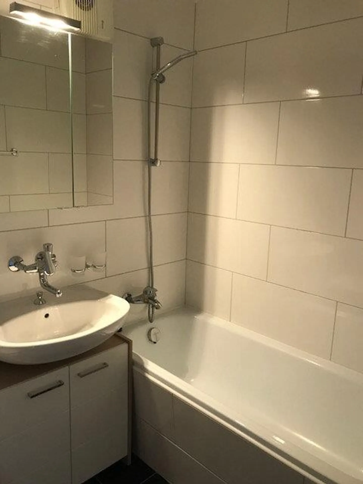 Zentrale 3-Zimmerwohnung am Bahnhof Wil - Foto 6 von 6