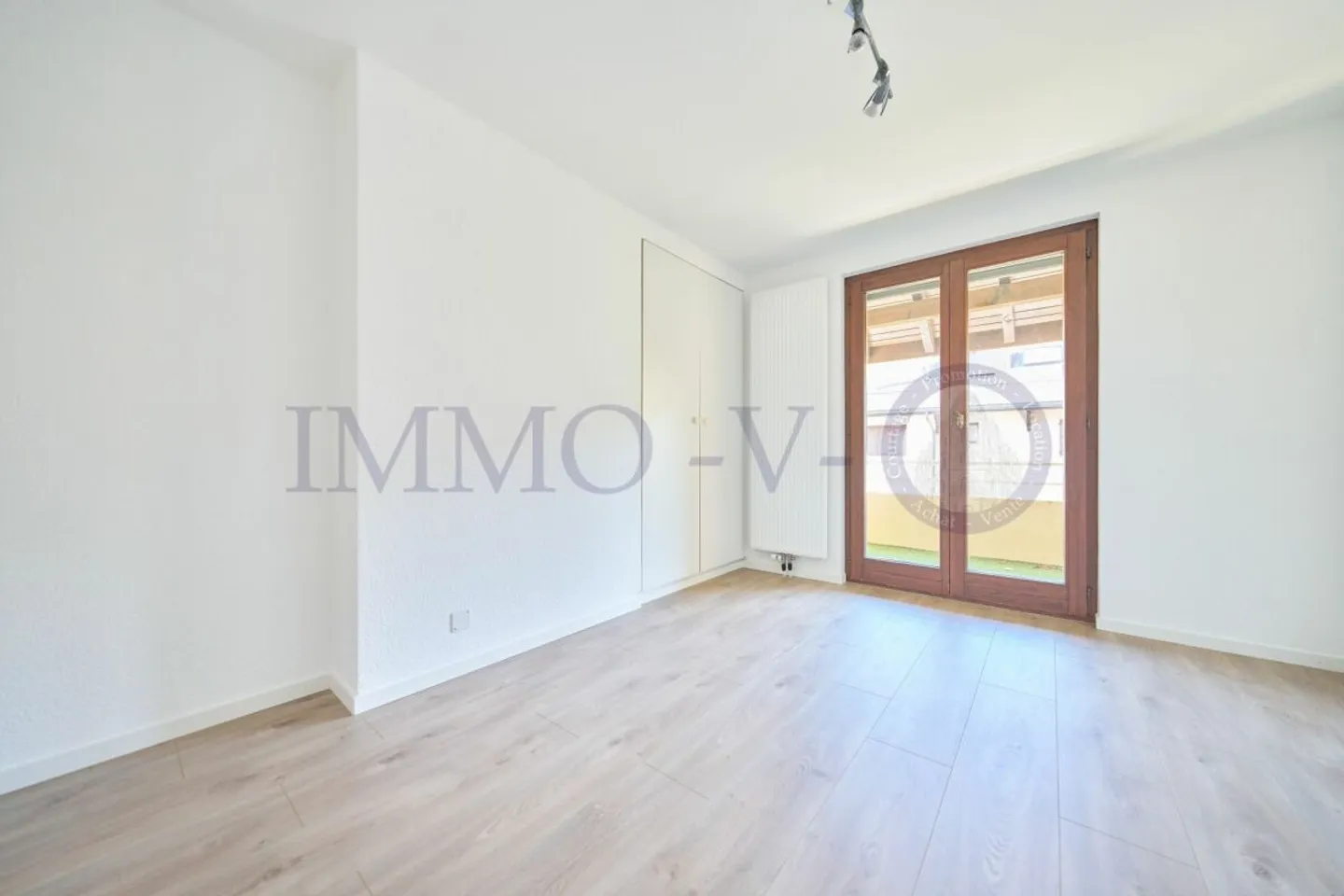 Ideal gelegen in ruhiger Umgebung mit Garten - Foto 7 von 12