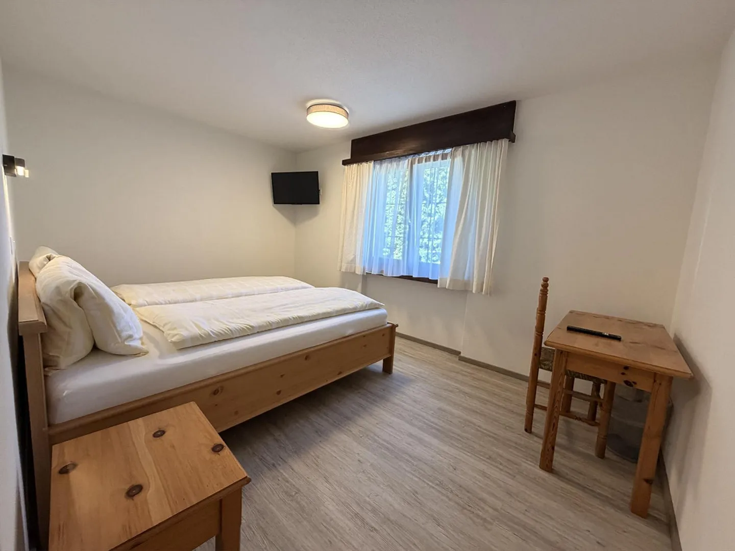Auberge avec appartement de 5½ pièces dans les combles - Photo 4 sur 10