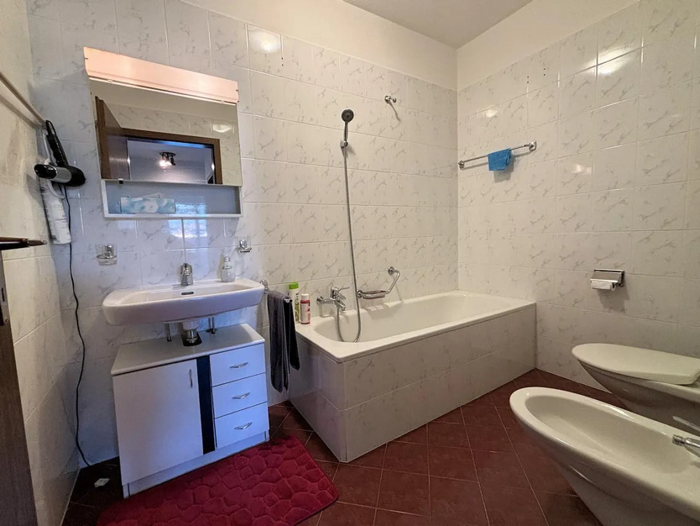 Ampio 3.5 locali con giardino condominiale ed in posizione str - Foto 10 di 14