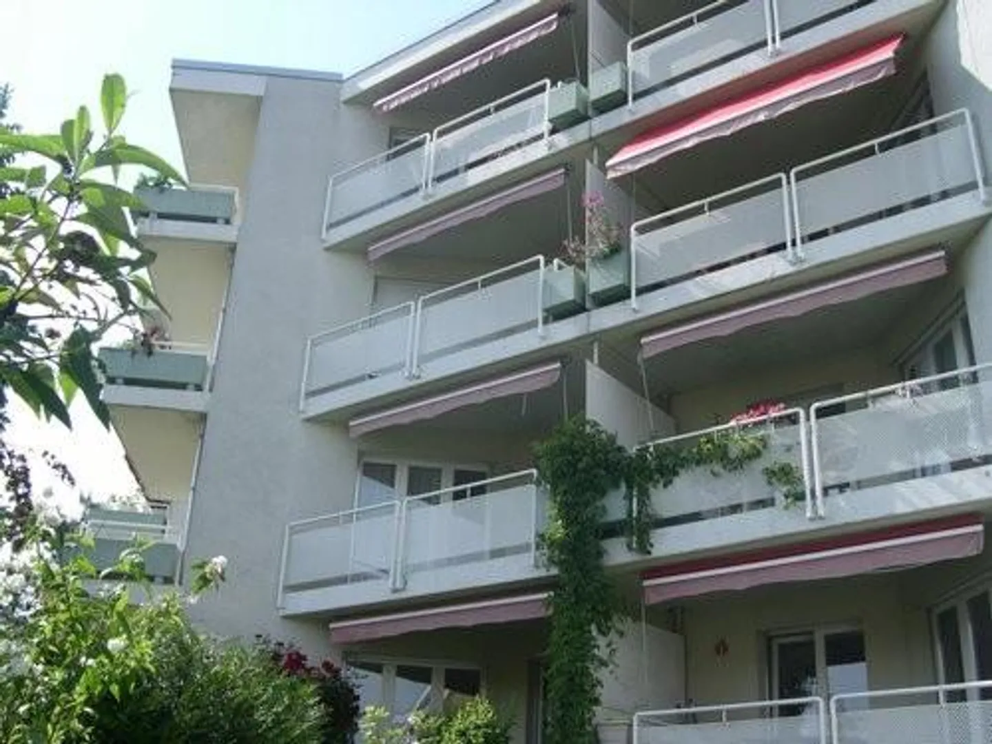 Parkplatz zu vermieten in der Nähe von La Sallaz - Foto 2 von 4