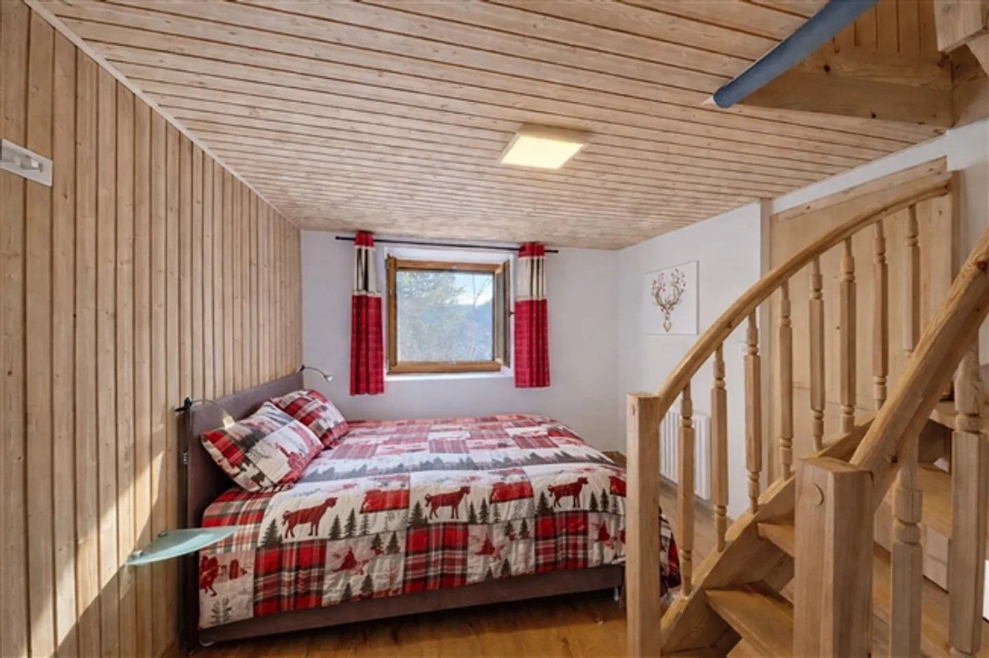 Chalet bifamilial avec charme authentique, entièrement rénové - Photo 6 sur 10