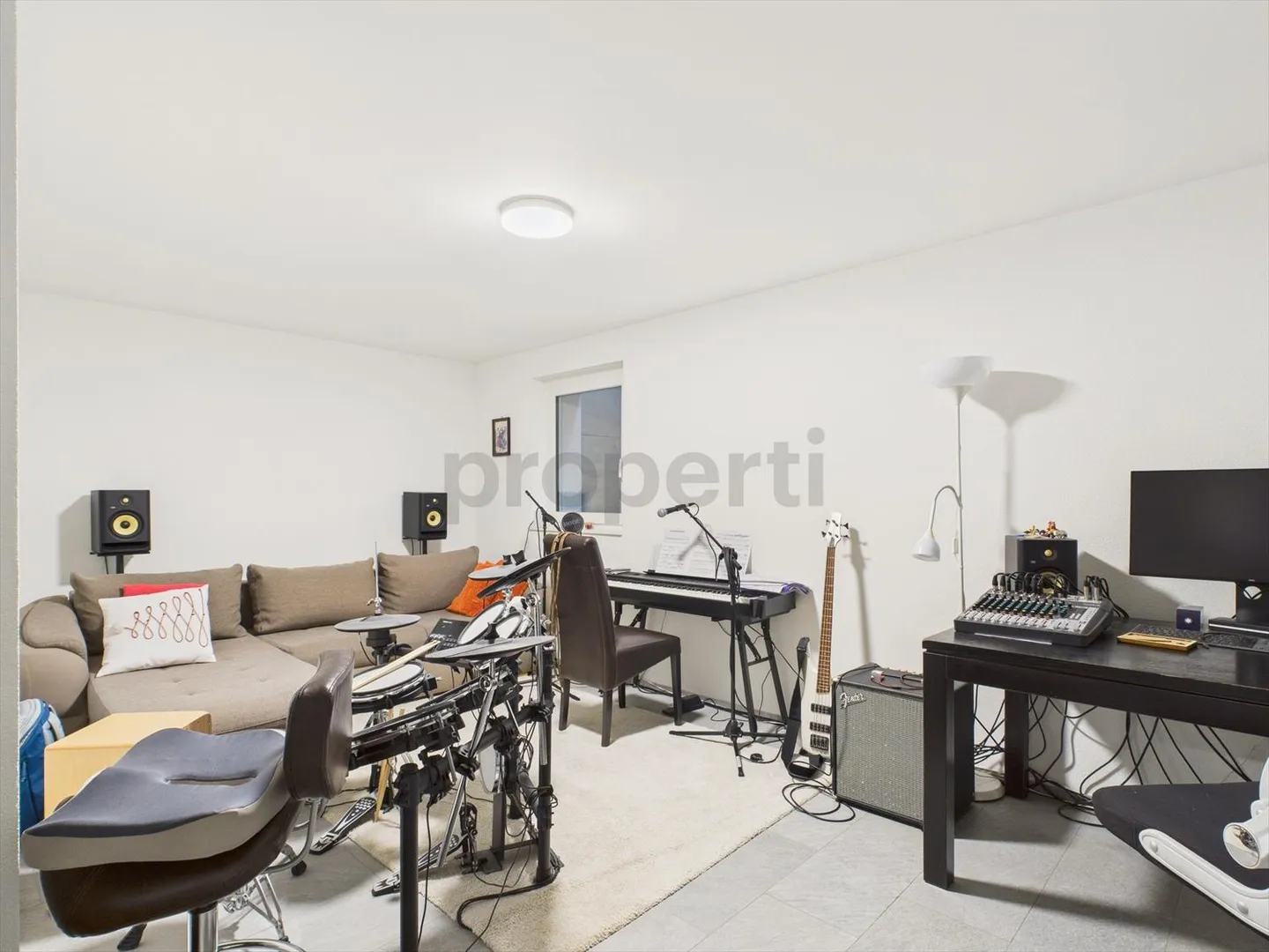 «Modernes 6.5-Zimmer Reihenhaus mit Minergie-Standard in Allschwil» - Photo 9 of 11