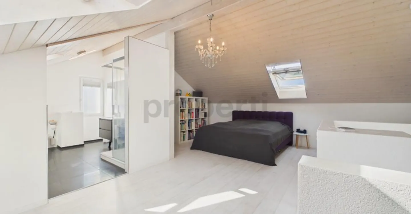 Detached single-family house from 2012: Modular underfloor heating, 5 bedrooms and sunny garden - Photo 6 of 12