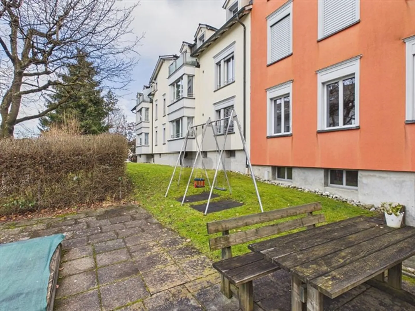 Invitante, inondato di luce con vista giardino - Foto 5 di 6