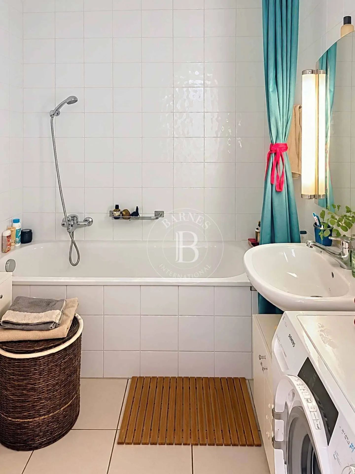 Schöne 4-Zimmer-Wohnung in hoher Etage im Herzen von Champel - Foto 8 von 10