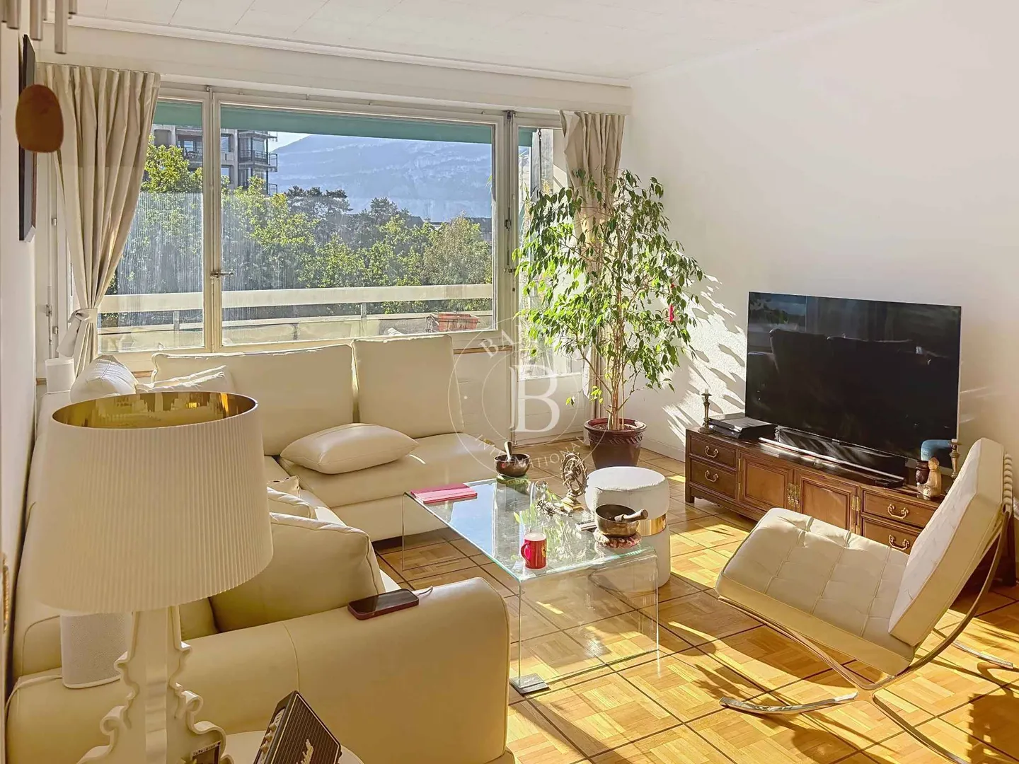 Schöne 4-Zimmer-Wohnung in hoher Etage im Herzen von Champel - Foto 10 von 10