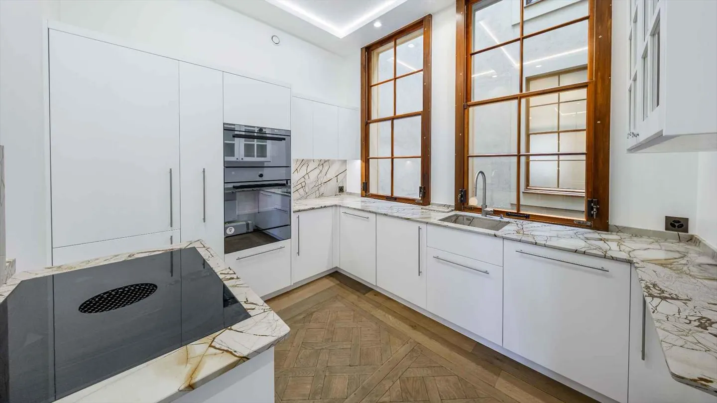 Appartamento 6 locali - Foto 3 di 10