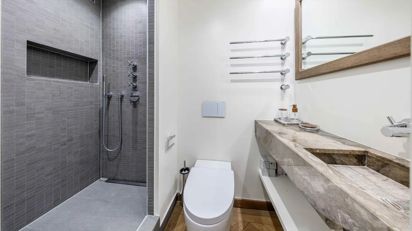 Appartamento 6 locali - Foto 10 di 10