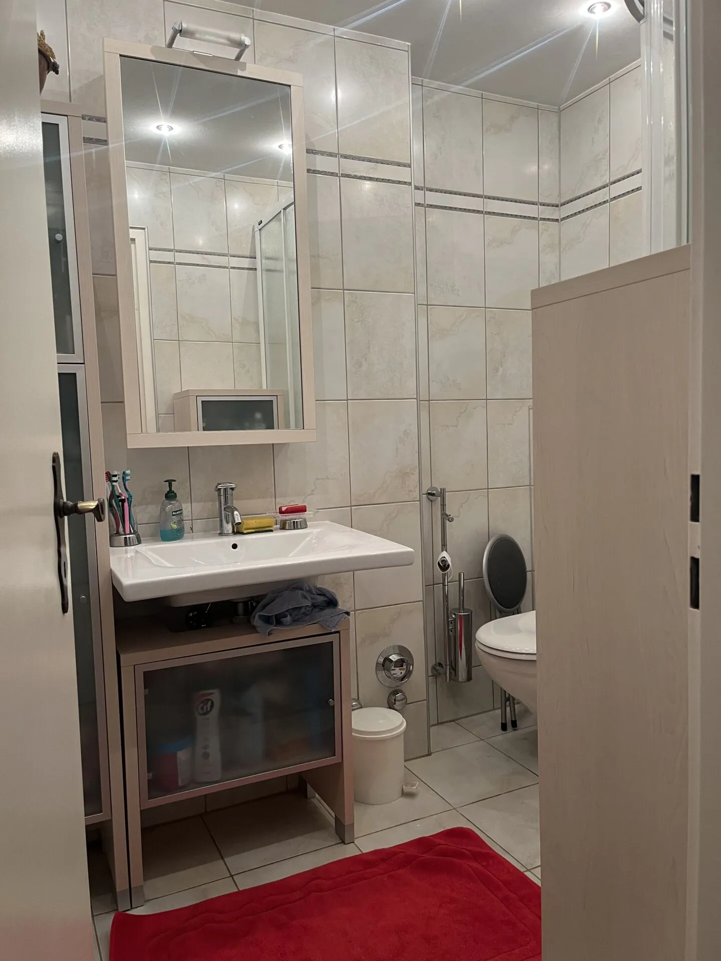 Ampio appartamento di 3,5 stanze nella casa Längfluh. - Foto 19 di 20
