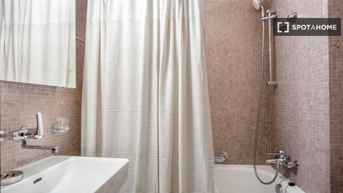 Studio for rent - Photo 8 of 8