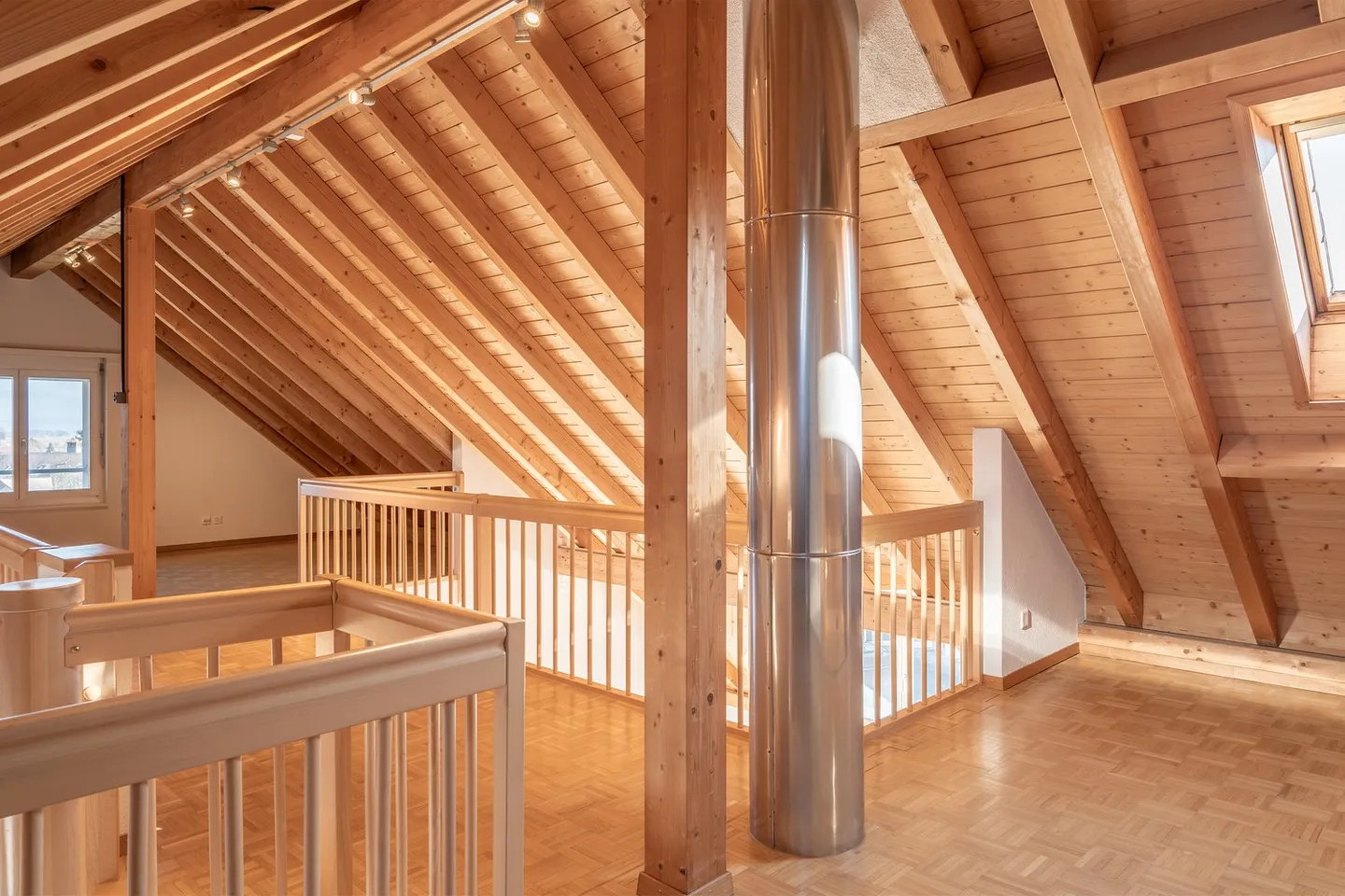 Attractive multi-family house with 6 apartments in Schüpfen - Photo 18 of 21