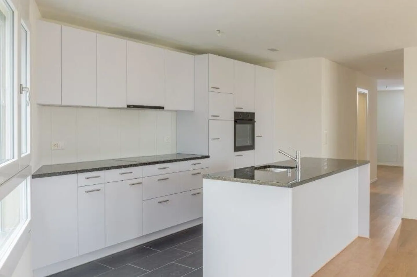 Living at the Pulse of Biel! - Photo 4 of 6