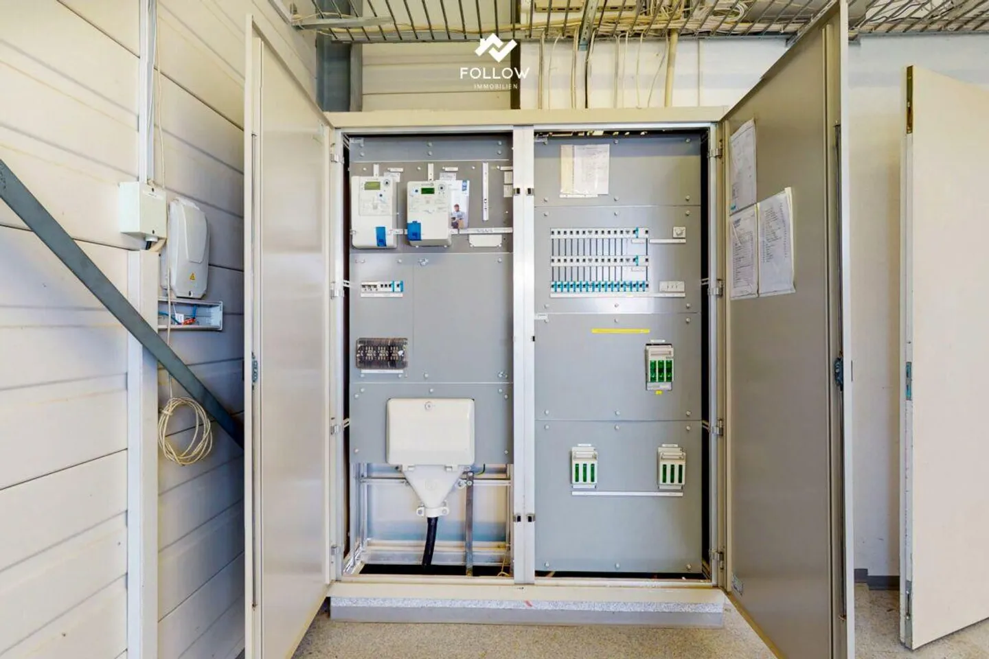 Moderna hall commerciale con ufficio e potenziale di utilizzo versatile in... - Foto 20 di 26