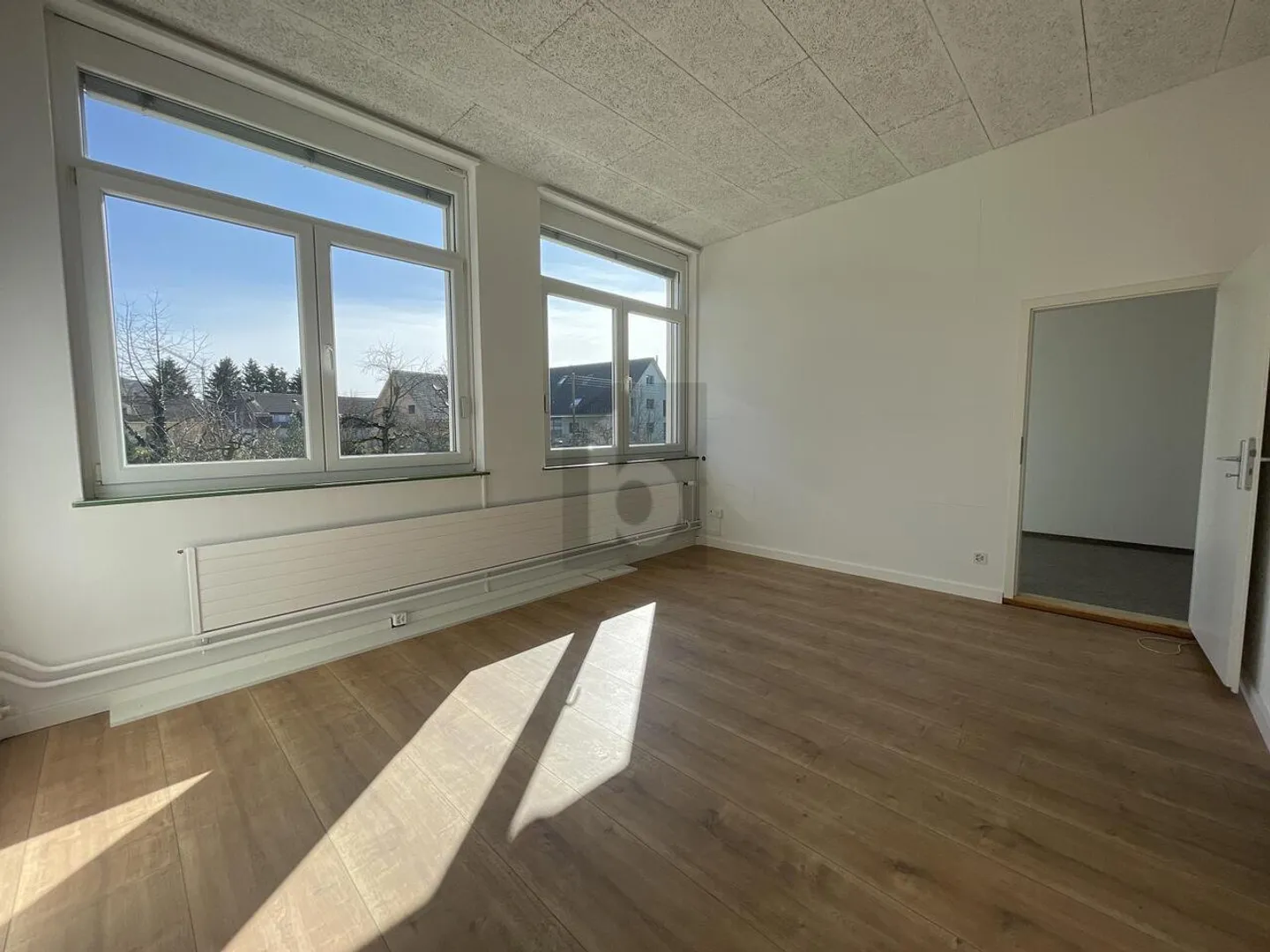 Modernes Büro in Wangen - Foto 3 von 6