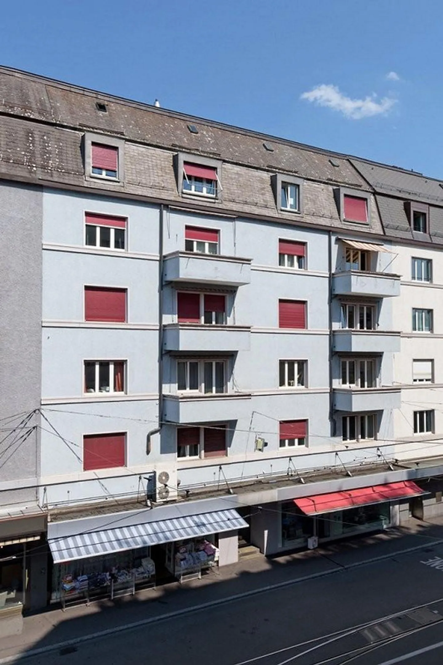 Temporary apartment until 03.2027 near Zurich-Oerlikon station - Photo 1 of 8