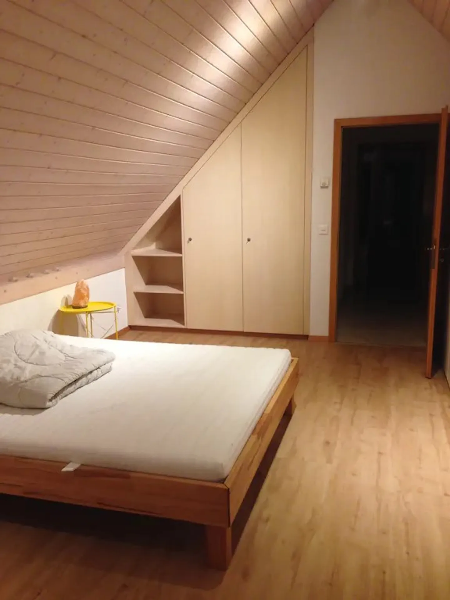 Apartment for rent - Photo 2 of 6