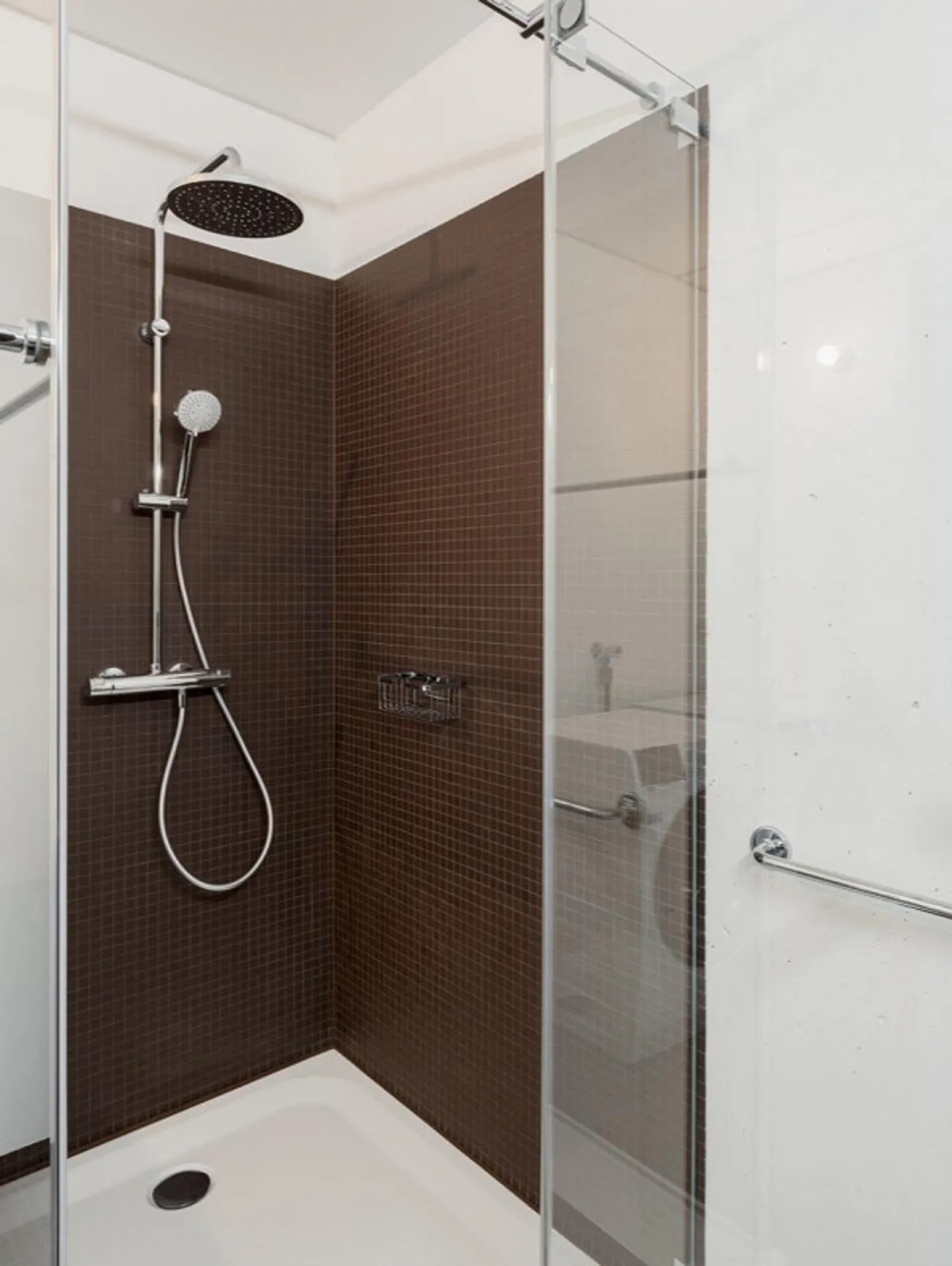 Neubau 4.5 Zimmer Wohnung in Regensdorf - Foto 1 von 12