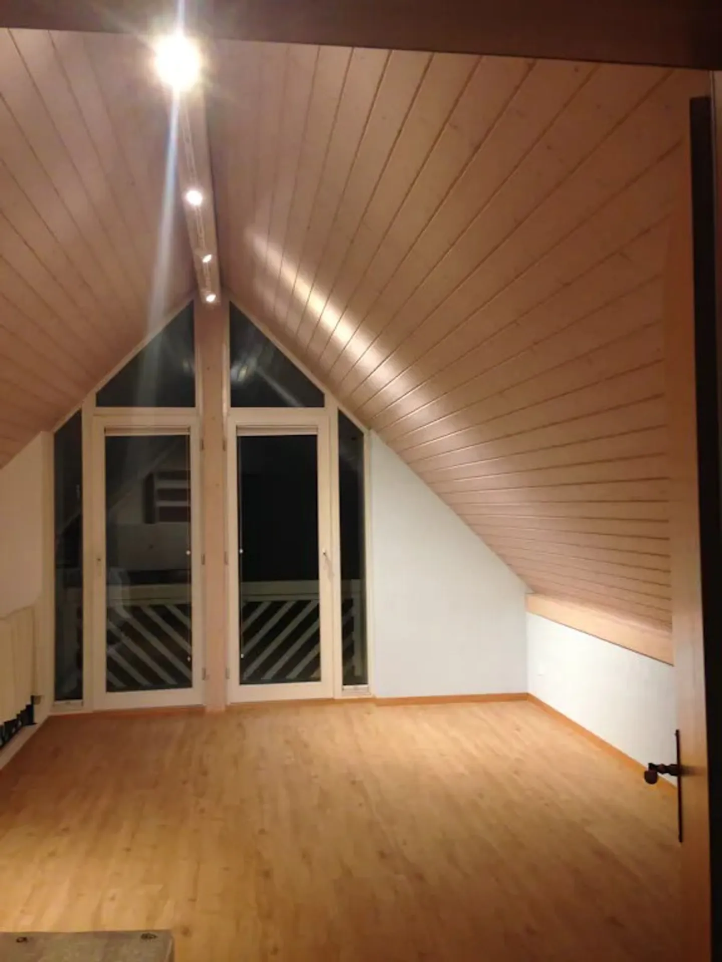 Apartment for rent - Photo 5 of 6