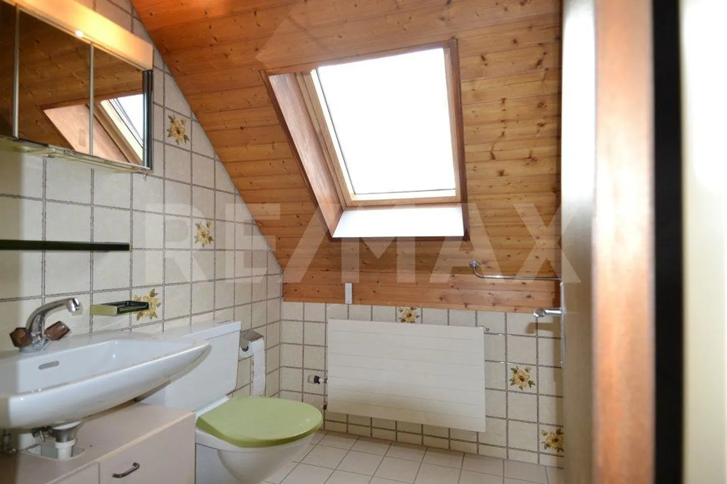 Appartement sous les combles de 2 pièces confortable - Photo 5 sur 10