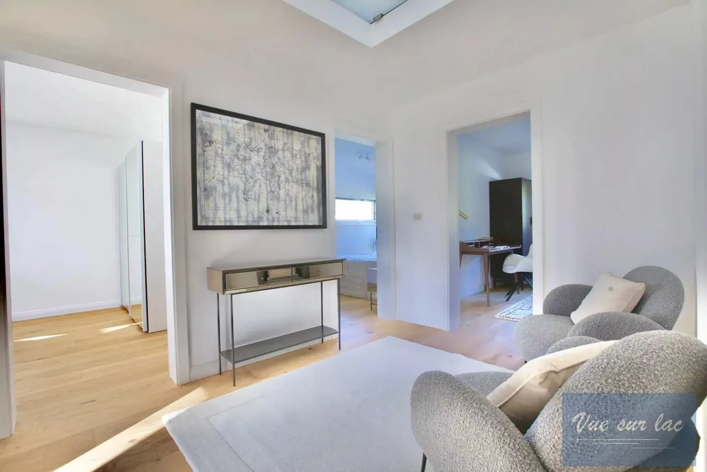 Contemporary villa, beautiful quiet plot with no overlooking - Photo 7 of 13