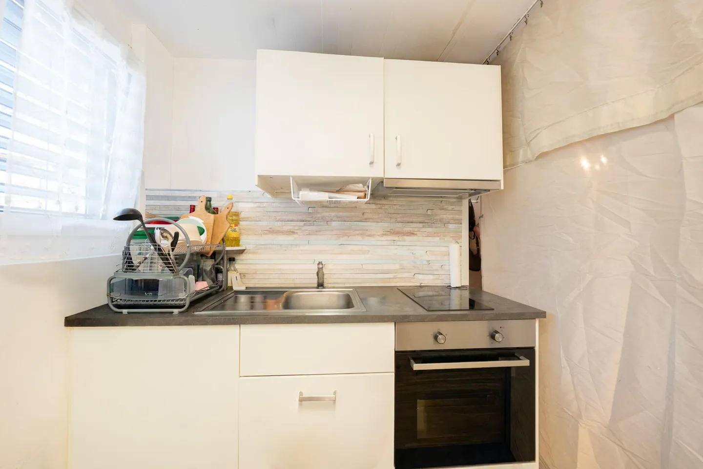 Studio versatile per vivere o lavorare - Foto 2 di 4