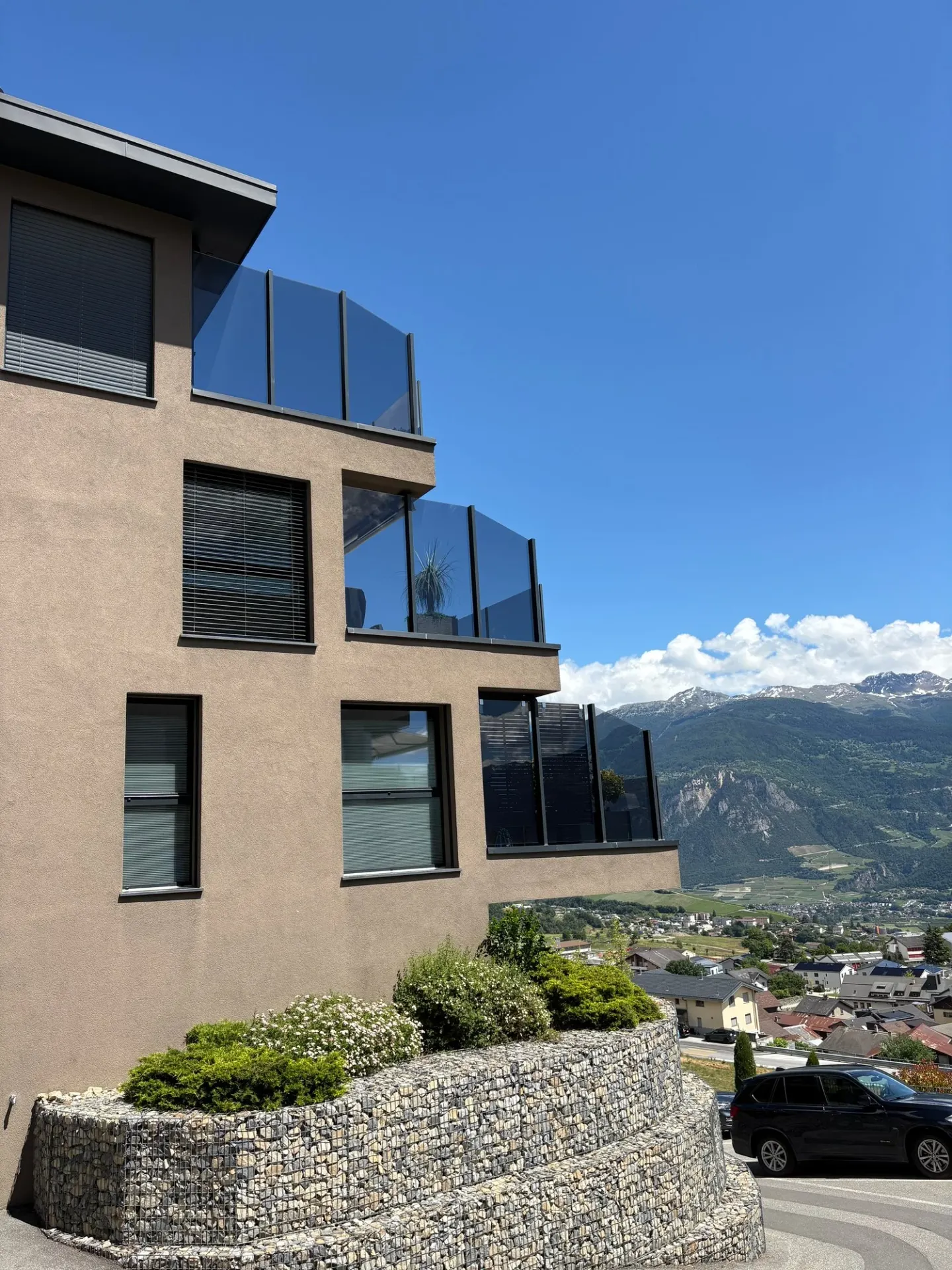 Stupendo Attico con Vista Montagna - Foto 3 di 17
