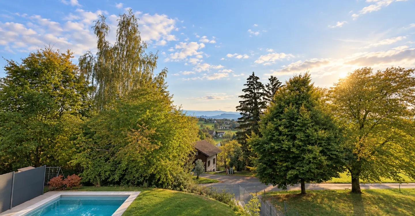 Villa contemporanea con piscina e giardino privato - Foto 11 di 13