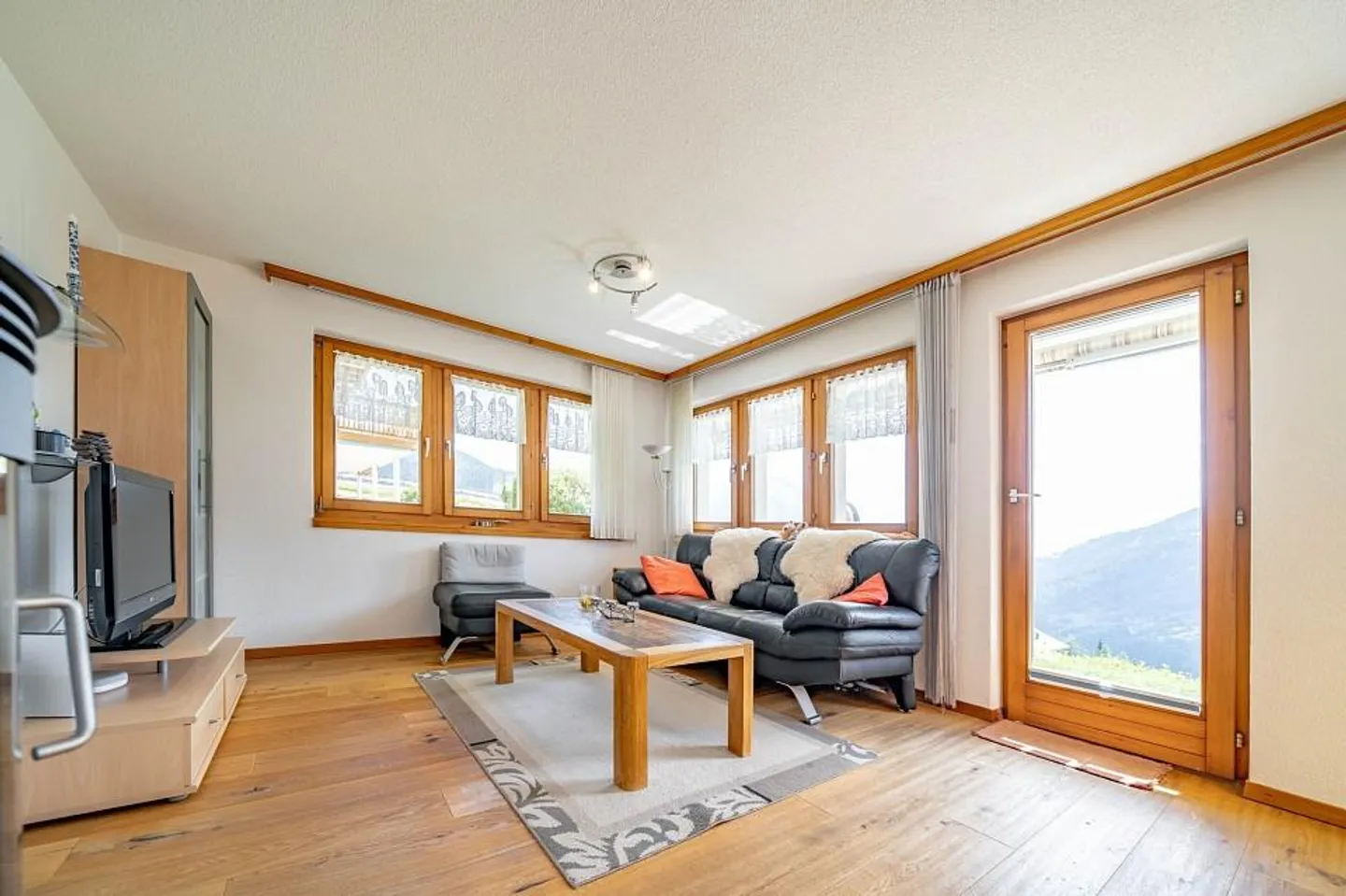 Your mountain retreat in the "Talblick" house - 3.5 room apartment - Photo 4 of 13