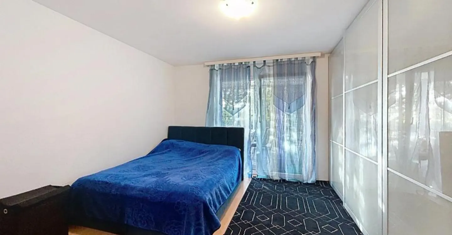 4,5 Zimmer mit Garten und separatem Eingang - Foto 6 von 10