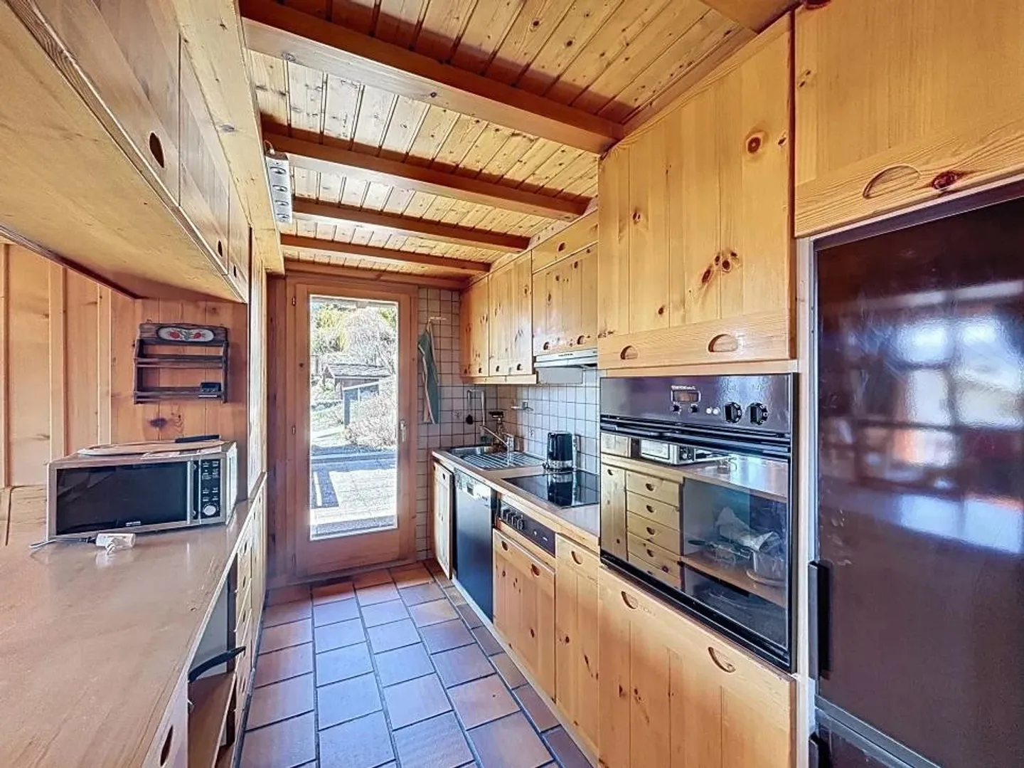 Chalet con grande potenziale di ristrutturazione - Foto 4 di 7